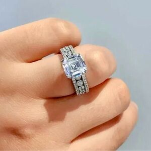 Elegant Silver Diamond Ring